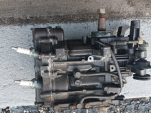 Lade das Bild in den Galerie-Viewer, 8 hp, 9.8 hp tohatsu nissan parts- head, top cowling, recoil, coil plate, powerhead