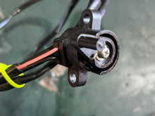 Load image into Gallery viewer, f 90 75 hp Yamaha TRIM SENDER 67H-83672-00-00 four stroke 2004-2008 some compatibility 115 130 150 175 200 225 250 300 hp