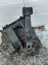 Load image into Gallery viewer, DF 60 70 hp Suzuki STEERING BRACKET 43750-99E02-0EP SWIVEL BRACKET 43111-99E00-0EP four stroke 1998-2009 compatible up to df140