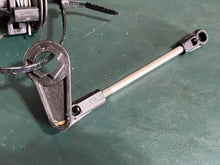 Lade das Bild in den Galerie-Viewer, 8 HP Mercury 421592 THROTTLE LEVER INTERLOCK, 421631 Control LEVER, 421662 ACTUATOR oem TWO STROKE