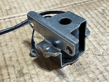 Cargar imagen en el visor de la galería, 40 50 hp Nissan Tohatsu 361760500M Choke Solenoid two stroke 9.9 15 25 30 60 70 hp 1996-2005