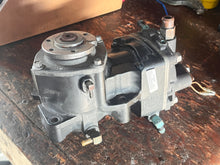 Lade das Bild in den Galerie-Viewer, 200 225 250 hp Mercury AIR COMPRESSOR Optimax 3.0 liter Two Stroke 828123A9 two stroke superseded 8M0063279 828123A23 828123A14 828123A 828123T15 828123T13 828123A30