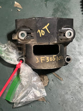 Cargar imagen en el visor de la galería, 70 60 hp Tohatsu STARTER BRACKET 3F3051010 two stroke 2002