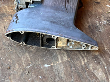 Lade das Bild in den Galerie-Viewer, 40 50 hp Yamaha 20” LONG MIDSECTION UPPER CASING 6H4-45111-10-4D SWIVEL 697-43311-03-4D STEERING ARM 6H4-42510-02-4D EXHAUST 6H4-41137-00-94 Two Stroke 1994 ProV