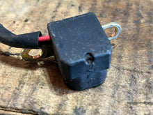 Load image into Gallery viewer, DF 40 50 hp Evinrude Suzuki 5031464 CKP SENSOR ASSY 32150-87J00 four stroke 2000