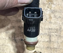Load image into Gallery viewer, BF 150 - 250 hp Honda 16450-ZY6-003 THROTTLE BODY FUEL INJECTOR pre1997-2007+