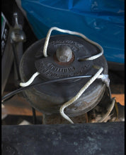 Lade das Bild in den Galerie-Viewer, 4 5.5 HP British Seagull clutch drive sailboat motor TWO STROKE 1969-79 Silver Century plus 102 cc 20 inch