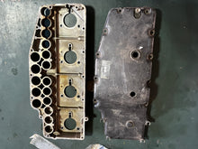 Lade das Bild in den Galerie-Viewer, DT 115 140 hp Suzuki intake AIR SILENCER 13811-94501 COVER 13812-94502 two stroke 1981-82