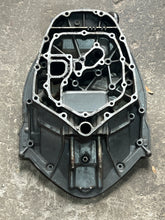 Load image into Gallery viewer, BF 90 75 hp Honda 23170-ZY9-010ZA MOUNT CASE pre1997-2007+