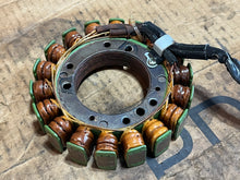 Lade das Bild in den Galerie-Viewer, DF 40 50 hp Suzuki 32120-87J00 DF 40 50 hp 32120-87J10 stator BATTERY CHARGING COIL 1999-2007 four stroke johnson evinrude