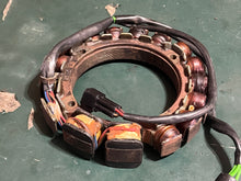 Cargar imagen en el visor de la galería, 115 130 hp Yamaha STATOR generator 6N7-85510-00-00 two stroke 1990-2006