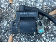 Cargar imagen en el visor de la galería, 140 120 125 hp Evinrude Johnson IGNITION COIL 0582508 two stroke compatible with many horsepowers by