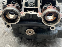 Lade das Bild in den Galerie-Viewer, f 150 hp Yamaha CYLINDER HEAD ASSY 63P-11110-11-9S 63P-10 four stroke 2015-2025