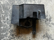 Load image into Gallery viewer, 35 25 hp Johnson Evinrude AIR SILENCER 389414 0392751 intake airbox Two Stroke 1979-1981 some 10 15 20 hp compatibility