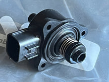 Load image into Gallery viewer, f 150 hp Yamaha intake iac CONTROL VALVE 63P-1312A-01-00 four stroke 2005-2021