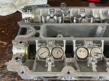 Load image into Gallery viewer, sold ebay april2025——f 115 hp Yamaha 2003 Cylinder Head 68V-11110-00-94 four stroke 2000-2011 68V-W009A-01-1S