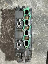 Cargar imagen en el visor de la galería, BF 90 75 hp Honda CYLINDER HEAD 12210-ZW1-010ZA four stroke 1997-2006