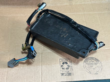 Cargar imagen en el visor de la galería, DT 225 hp suzuki efi ICM Ignition Control Module unit 92E2 f8t30293 32910-92e20  sup: 32910-92E00 two stroke