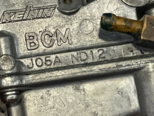 Load image into Gallery viewer, 40 30 hp Mercury CARBURETOR SET top 830276T27 middle 830276T11 bottom 830276T12 ENRICHENER 854254T four stroke 3 cylinder 40ELPT 2000 YAMAMERC Yamaha CARB 1 67C-14901-10-00 CARB 2 14902 CARB 3 14903 PRIMER STARTER 67C-14380-00-00