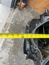 Load image into Gallery viewer, DF 225 200 hp Suzuki 25” DRIVESHAFT HOUSING MIDSECTION, ENGINE HOLDER 51111-93J03-0EP, STEERING ARM 43750-93J02-0EP  & SWIVEL BRACKET four stroke v6 2007