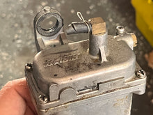 Load image into Gallery viewer, 50 40 hp Tohatsu Nissan vst VAPOR SEPARATOR tank 3T5101500 two stroke 2002-2011 some 70 90 hp compatibility