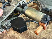 Load image into Gallery viewer, f 150 hp Yamaha VST 63P-14180-00-00 FLOAT CHAMBER & 63P-13907-01-00 FUEL PUMP tested FOUR STROKE 2005 nla, super #s: 63P-14180-01-00, 63P-14180-02-00, 63P-14180-03-00 2005-2007