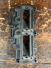 Cargar imagen en el visor de la galería, 90 115 hp Johnson Evinrude Intake Manifold PORT 436893 primer nipple 0326952 two stroke