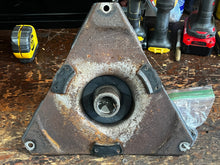 Lade das Bild in den Galerie-Viewer, 3.0 4.5 Liter Mercruiser ENGINE COUPLER 18643A5 v6 v8