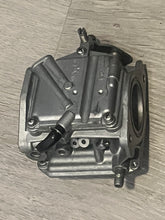 Cargar imagen en el visor de la galería, 70 hp Yamaha CARBURETOR 1 top 6H3-14301-0A-00 TWO STROKE 1992- BODY ONLY