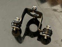 Cargar imagen en el visor de la galería, 225 250 hp Yamaha throttle sensor BRACKET 61A-85886-00-00 two stroke 76 degree