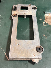 Cargar imagen en el visor de la galería, 150 175 200 hp Yamaha electrical cdi BRACKET 6G5-85542-00-94 two stroke 1984-1989