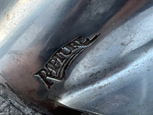 Cargar imagen en el visor de la galería, Michigan Wheel prop RAPTURE PROPELLER 13 1/4 x 17 Pitch RH Standard STAINLESS off of 115 Yamaha - for Two & Four Stroke 3 and 4 Cylinder