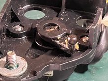 Cargar imagen en el visor de la galería, DT 225 200 175 150 hp Suzuki 37810-92E00 THROTTLE VALVE SENSOR ASSY 1987-2002 two stroke NLA OEM carburetor