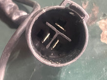 Load image into Gallery viewer, F 100 80 hp Yamaha Regulator Rectifier 67F-81960-10-00 67f-81960-00-00 four stroke 2002 outboard electrical