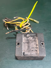Cargar imagen en el visor de la galería, 150 175 200 225 250 HP Suzuki 32800-92e10 Voltage Regulator & Rectifier Assembly, Electrical Two Stroke Superseded by 32800-92E00 super six