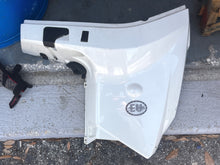 Cargar imagen en el visor de la galería, 150 hp Evinrude E-tec 351784 Port 5008263 starboard 351785 5008264 LOWER SIDE COVERS two stroke 2007