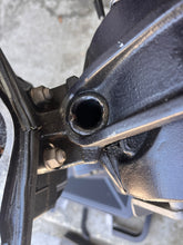 Cargar imagen en el visor de la galería, MFS 50 40 hp Tohatsu midsection DRIVE SHAFT HOUSING long 3KYQ610301 STEERING SHAFT 3KYQ620101 SWIVEL 3KYQ772081 ENGINE BASE 3KYQ013000 four stroke 2013-2025 some 60 hp