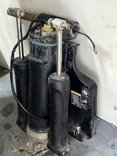 Lade das Bild in den Galerie-Viewer, sold local mar3-2026——350 hp Mercury Verado POWER TRIM ASSEMBLY 8M0118297 four stroke