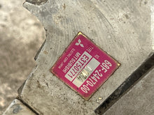 Cargar imagen en el visor de la galería, 150 175 200 hp Yamaha HIGH PRESSURE FUEL PUMP 68F-13910-10-00 68F-13910-00-00 two stroke 2004-2012