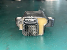 Cargar imagen en el visor de la galería, 40 50 60 hp Mercury 339-879984 Replaced by 879984T01 COIL IGNITION, four stroke 2008