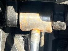 Cargar imagen en el visor de la galería, DF 115 140 hp Suzuki DRIVE SHAFT HOUSING 52111-90J02-0EP SWIVEL BRACKET Long 20” 43111-90j40-0EP, Steering Bracket Long 20” 43750-90J61-0EP Engine Holder 51110-90810-0EP POWER TRIM MOTOR 38100-92J11 MANIFOLD ASSY 48400-90J02 four stroke 2013 2001-2014