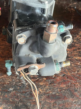 Lade das Bild in den Galerie-Viewer, 200 225 250 hp Mercury AIR COMPRESSOR Optimax 3.0 liter Two Stroke 828123A9 two stroke superseded 8M0063279 828123A23 828123A14 828123A 828123T15 828123T13 828123A30