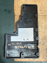 Cargar imagen en el visor de la galería, 70 60 hp Tohatsu Nissan 3F3069021M cdi electrical cover 2003 3F3069021