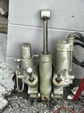Cargar imagen en el visor de la galería, DT 90 100 150 175 200 225 hp Suzuki 48503-87D20-0ED PTT Trim Cylinder & Motor 3-wire TWO STROKE 1986-1993