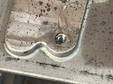 Load image into Gallery viewer, 250 225 hp Mercury THROTTLE BODY 827693T4 Two Stroke EFI 1994-1998