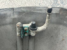 Load image into Gallery viewer, 225 hp Yamaha TOP COWLING 60Y-42610-00-NA two stroke HPDI vmax