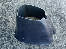 Cargar imagen en el visor de la galería, f 90 75 hp Yamaha BOTTOM COWLING APRON 67F-42741-01-8D four stroke 2005-2017 some 115 hp compatibility
