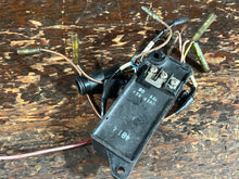 Lade das Bild in den Galerie-Viewer, 50 40 hp Yamaha CDI UNIT ASSEMBLY 6H4-85540-21-00 two stroke 3 cylinder 1984-1988 pro v 50PROLG