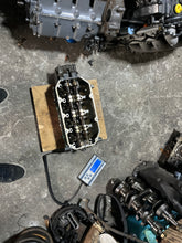 Cargar imagen en el visor de la galería, BF 90 75 hp Honda CYLINDER HEAD 12210-ZW1-010ZA four stroke 1997-2006