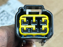 Load image into Gallery viewer, F 100 90 80 75 hp Yamaha Pulser Coil 67F-85580-00-00 four stroke 1999-2004 old-style connector